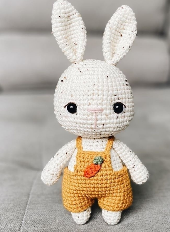 Большой плюшевый зайка амигуруми | Hi Amigurumi