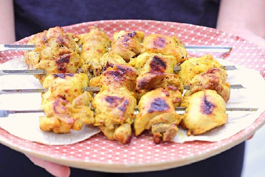 Чахохбили из курицы с добавлением вина по-армянски.