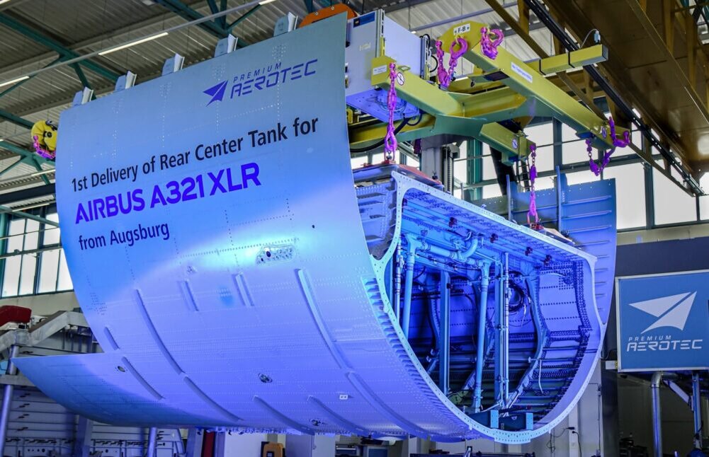 Первый RCT - Rear Center Tank - задний центральный бак передан Airbus компанией Premium Aerotec. Фото: Premium Aerotec