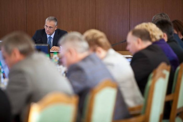 Фото: sakhalin.gov.ru, А. Хорошавина обвиняют в получении взяток в особо крупном размере и в покушении на получение взяток в особо крупном размере 