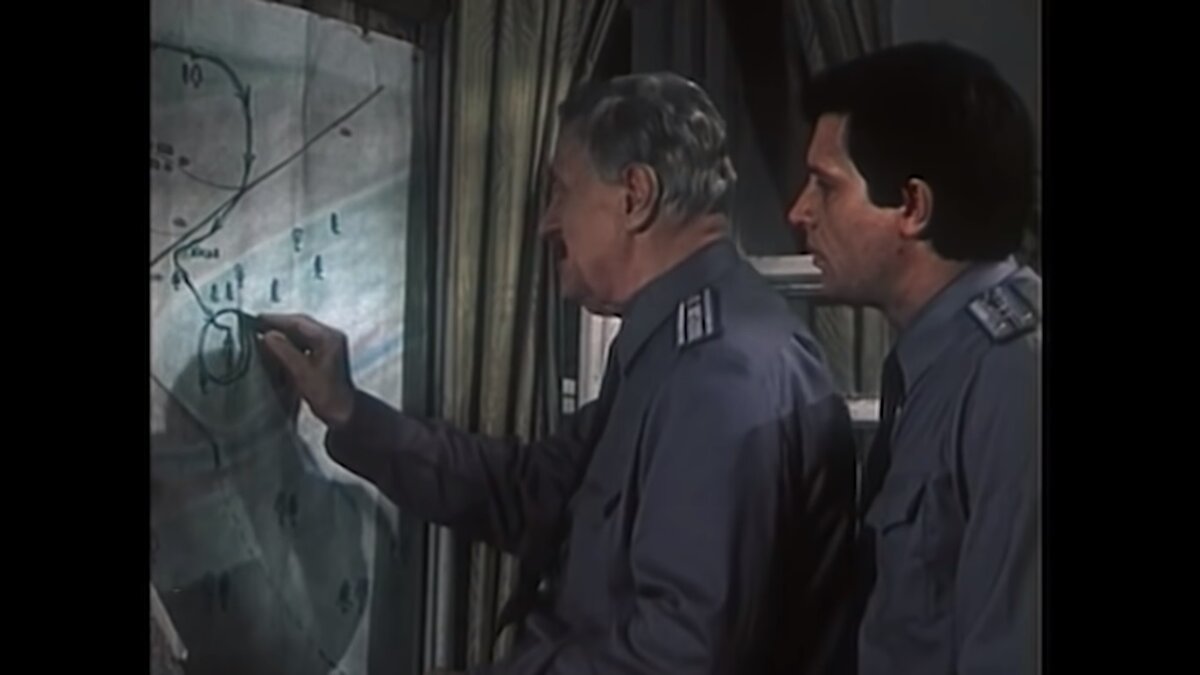 Кадр из фильма "И снова Анискин".