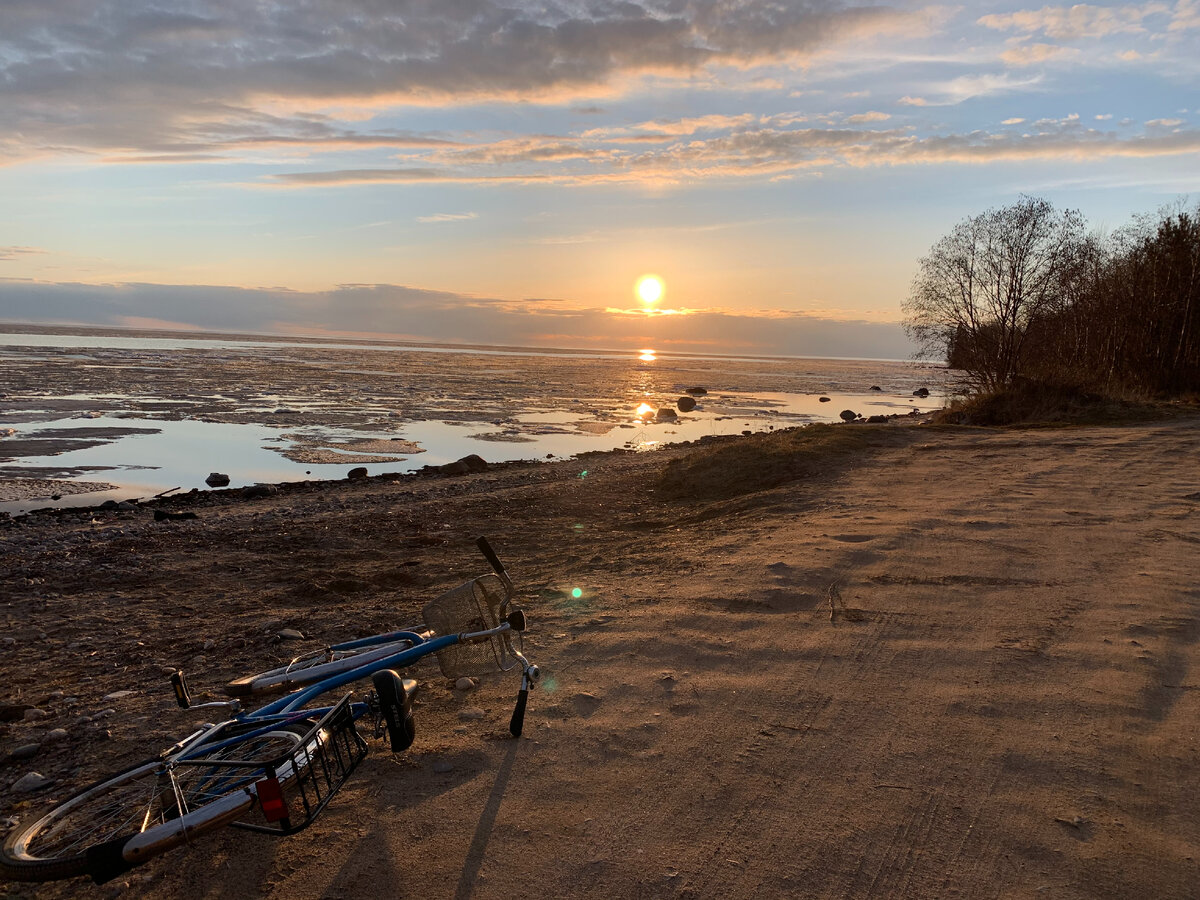 Но ведь не все можно купить за деньги? Например, такой закат на Онеге не продается! 