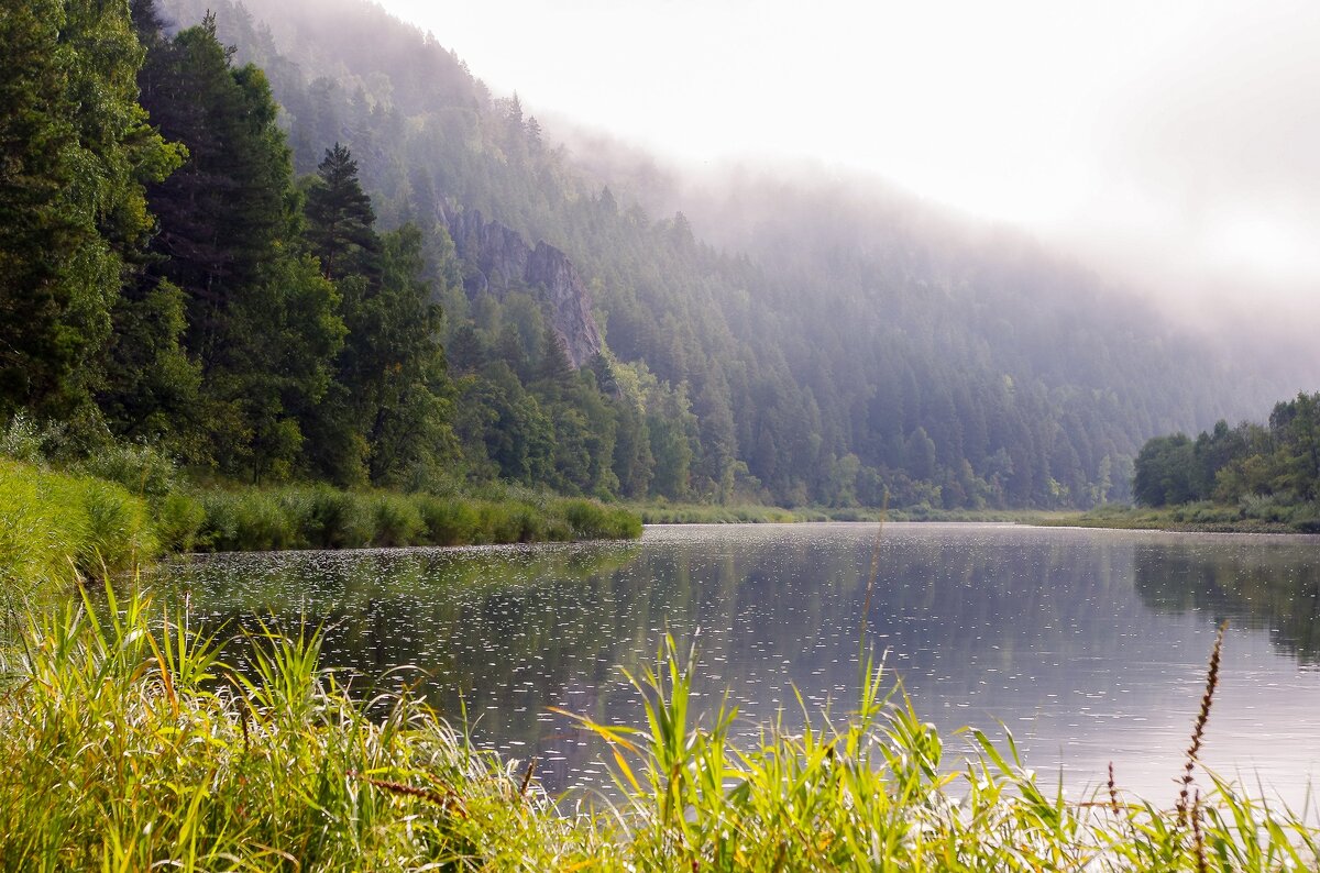 Река Инзер раннее утро.