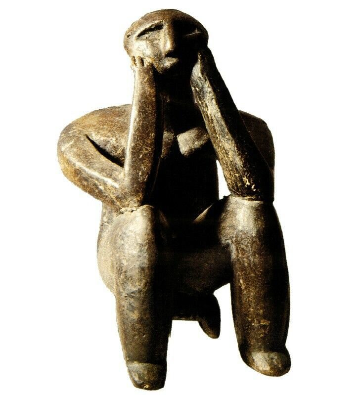 Неолитический "Мыслитель" из культуры Хаманджия, играющий важную роль в романе