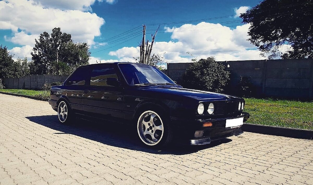 Моя BMW 3 E30 1988 год