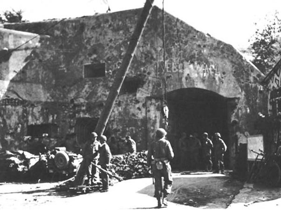 Взятие форта. Форт Эбен-Эмаэль Льеж Бельгия. Эбен Эмаэль 1940. Форт Эбен-Эмаэль штурм. Взятие форта Эбен-Эмаэль.