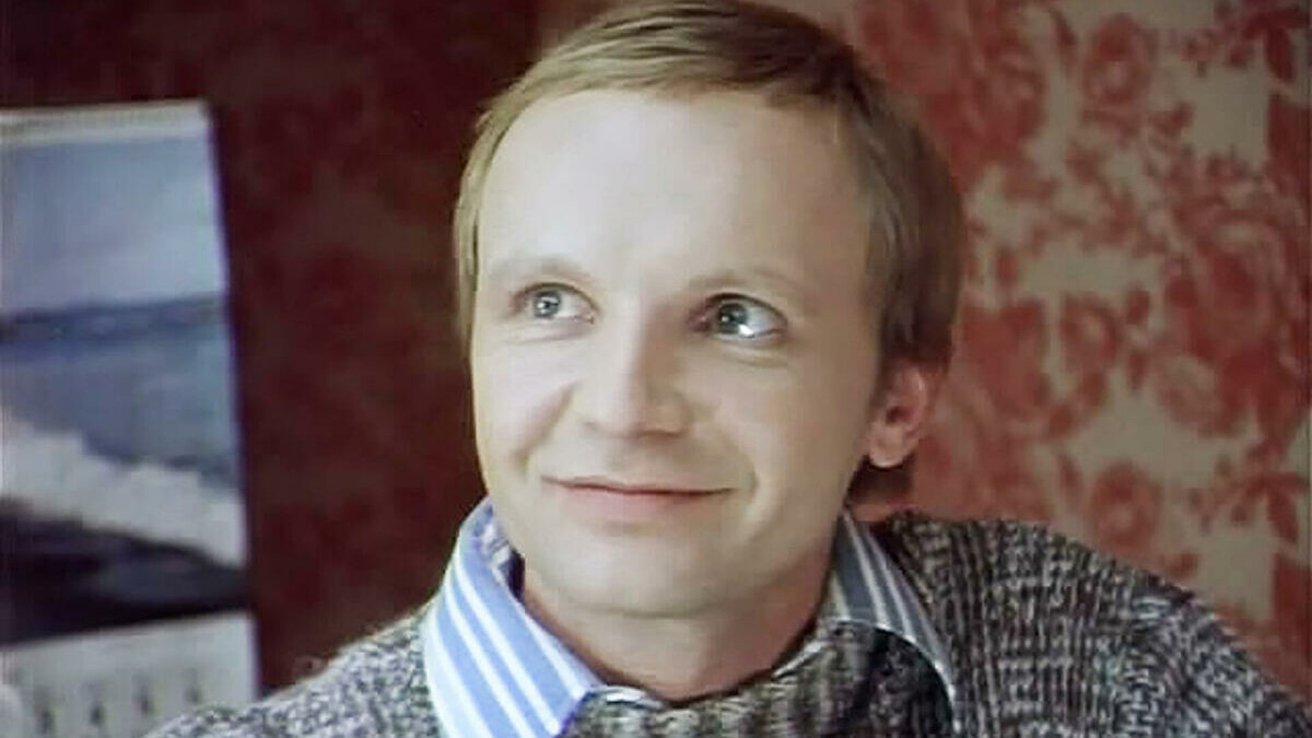 Андрей Мягков в роли Лукашина, фильм "Ирония судьбы или с легким паром", фото ria.ru