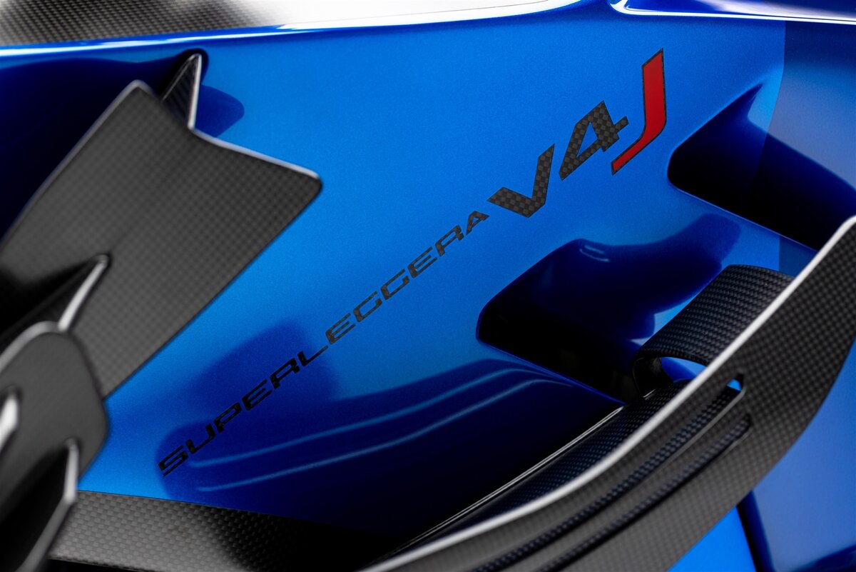 Ducati Unica Superleggera V4J