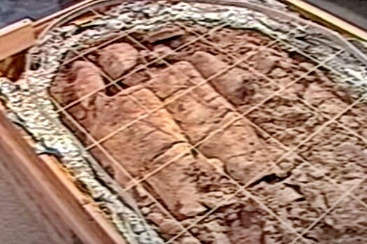 Скриншот из фильма о восстановлении находок