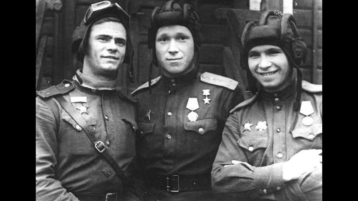 Картинка три танкиста три веселых друга