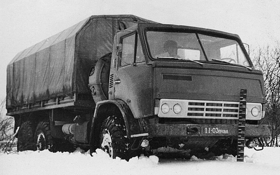 Камский крупнотоннажник повышенной проходимости КамАЗ-4310 считается одним из самых легендарных в истории компании.-2