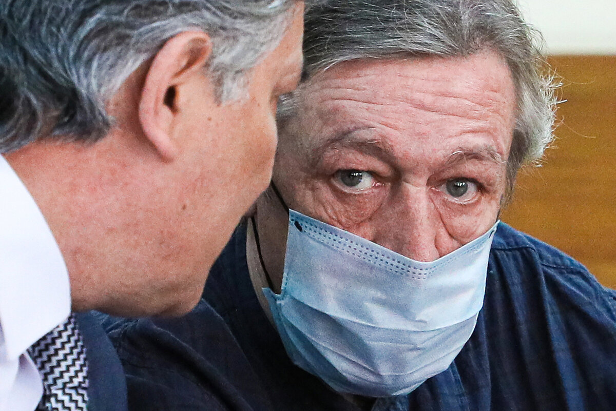 Михаил Ефремов в суде. Фото из открытого источника (яндекс.картинки)