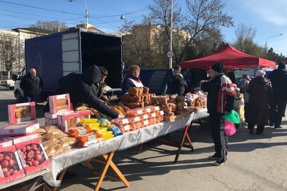     Жители смогут купить свежее мясо и овощи. Фото: правительство Ростовской области