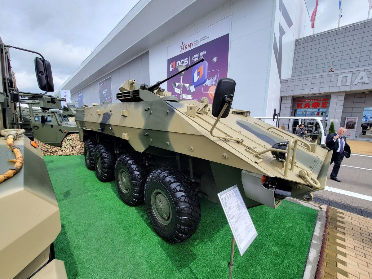 БТР-82А (усовершенствованный) на форуме Армия-2023, фото: Михаил Жердев
