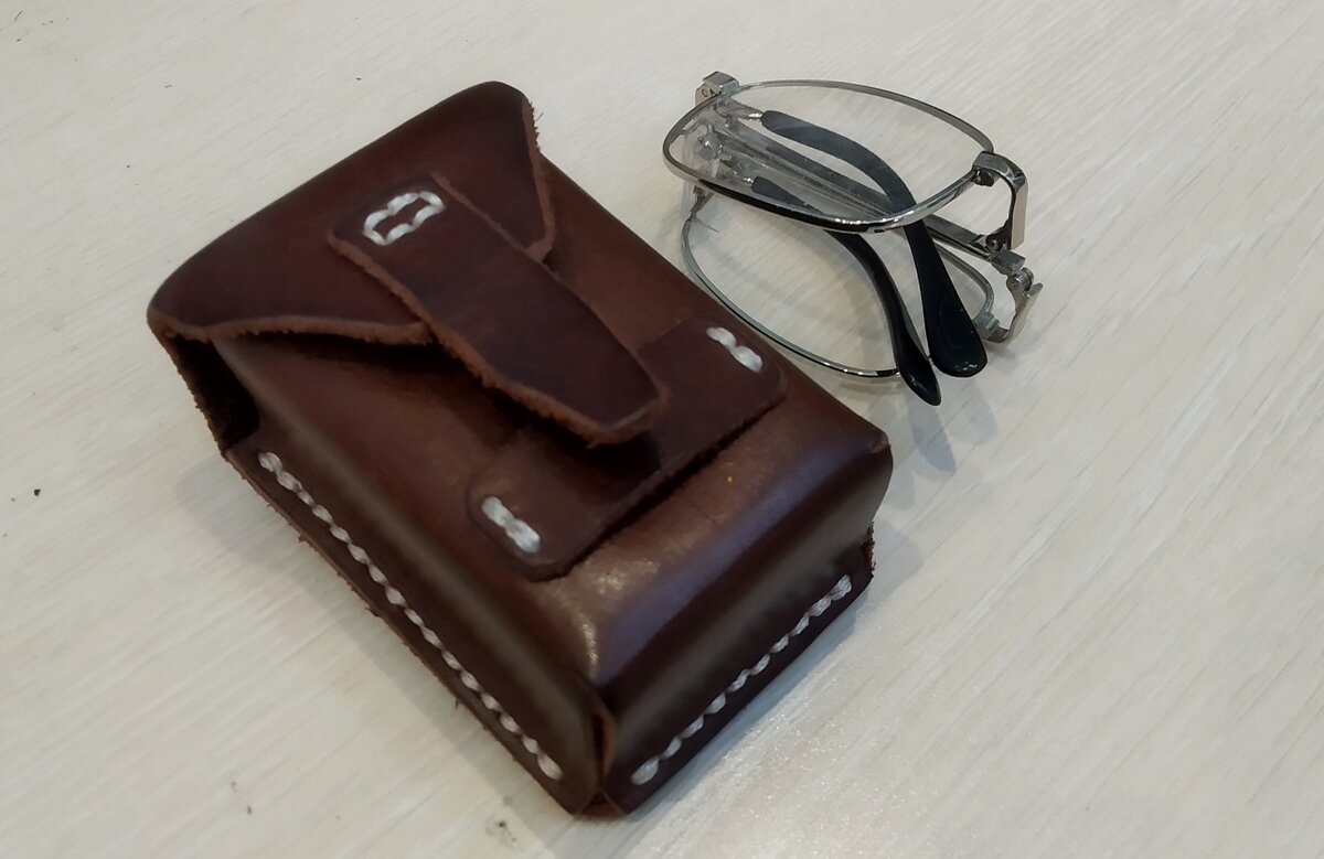 Первое изделие - футляр для складных очков