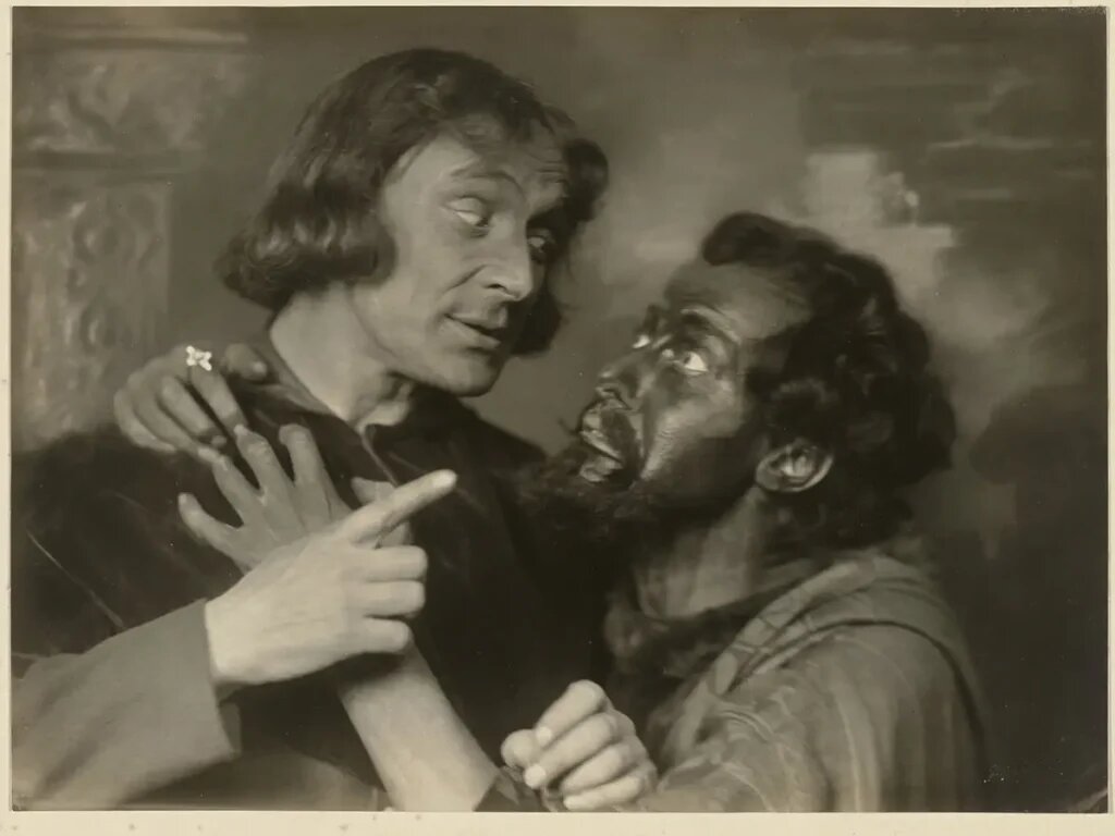 Альберт ван Дальсум в роли Отелло и Коен Кой в роли Яго. Фотография Якоба Меркельбаха (1925-1930).