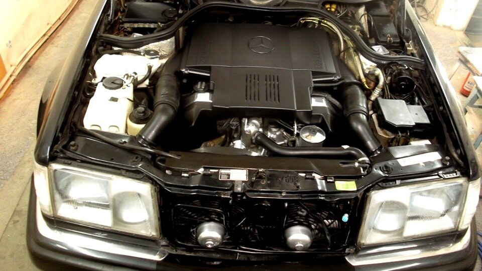 Mercedes W124 500E двигатель