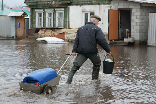 Прорвало трубу: что делать?