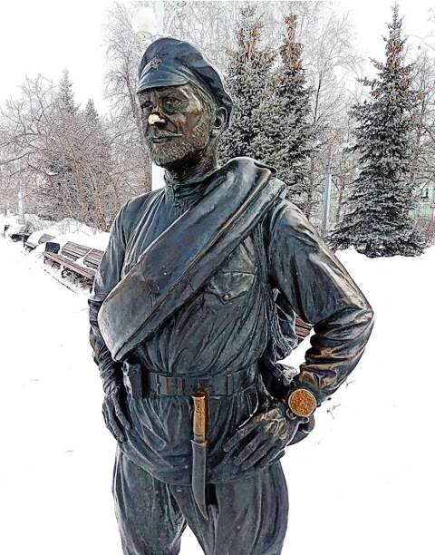 Памятник Сухову в Самаре