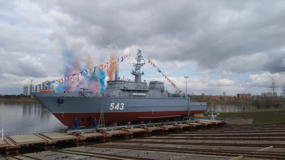 На СНСЗ спустили на воду корабль противоминной обороны "Петр Ильичев" / Корабел.ру