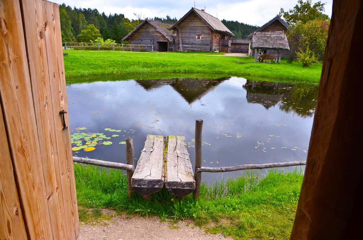 Пруд у баньки