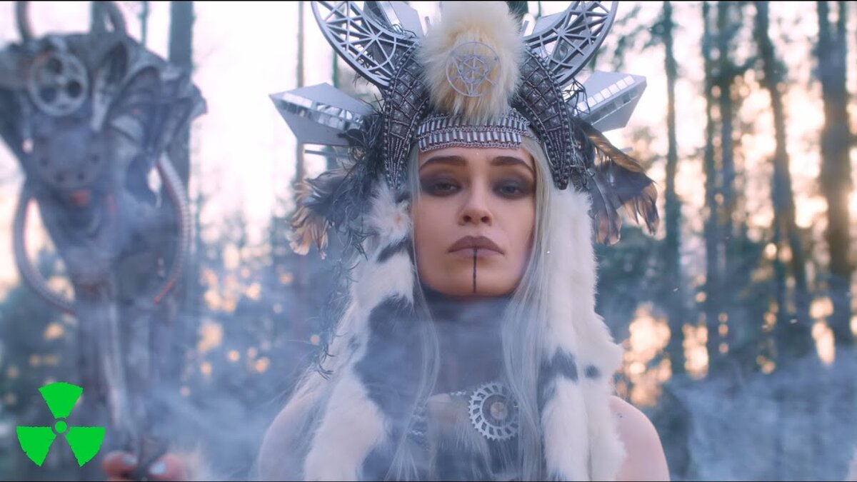Кадр из клипа BURNING WITCHES - The Witch Of The North 