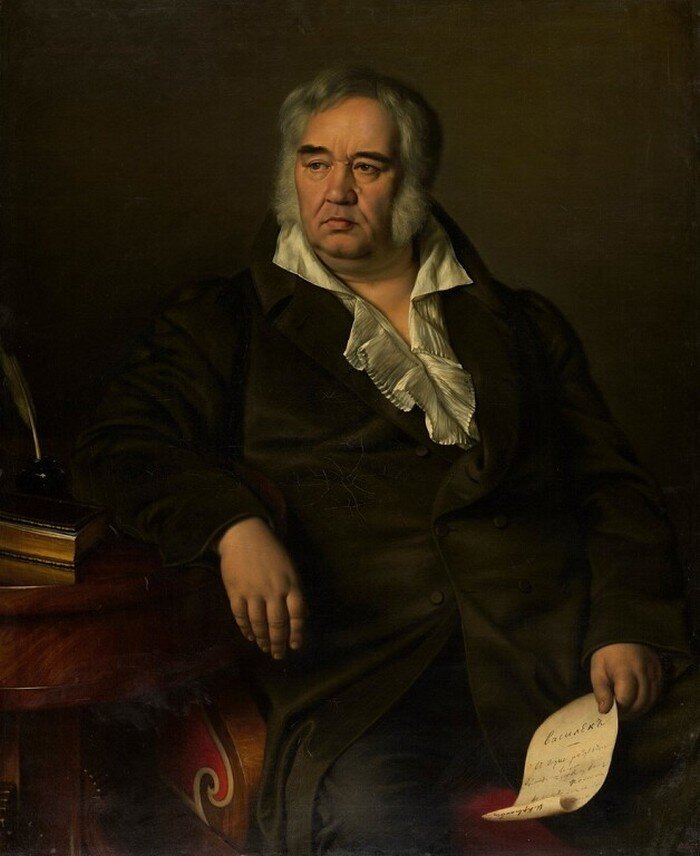 …Впрочем, если и вспомнят об Иване Андреевиче, то, скорее всего, только как о «дедушке Крылове» – баснописце. А ведь творчество Крылова многогранно, и «басенный период» – лишь завершающий этап его. Кстати, некоторые современные критики даже басни Крылова разносят в пух и прах, утверждая, что это лишь переложение басен европейских или даже «дословный перевод басен Эзопа». Однако переводная литература, а тем более поэзия – это мощный пласт русской культуры, литературы, который существует самостоятельно, автономно и интересно. Вспомним блестящие страницы переводной журнальной поэзии «Современника» и «Отечественных записок», особенно некрасовского, который, будучи редактором известных литературных журналов, преследовал, как известно, не столько художественные и эстетические, сколько социальные, политические, общественные задачи, столь важные в 60–70-е годы ХIХ века.