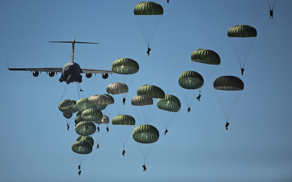 Парашют военный