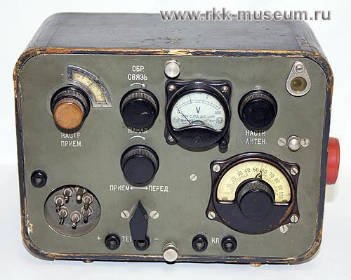 переносная КВ радиостанция "Север-бис", источник: http://www.rkk-museum.ru/vitr_all/exhibits/106.shtml
