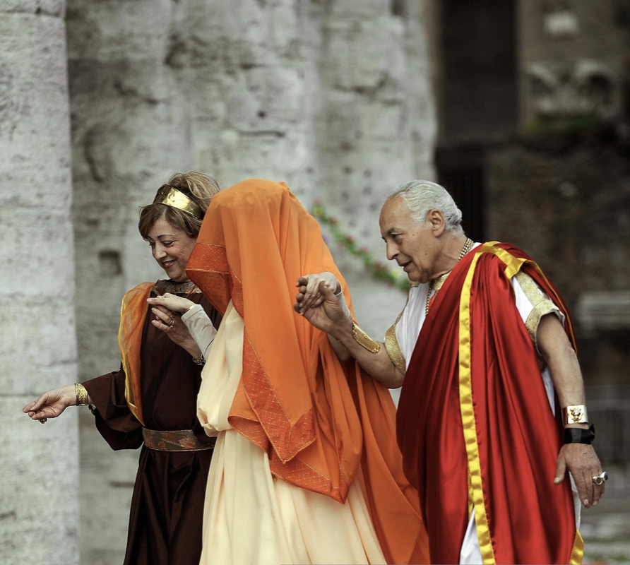 Так в реконструкции выглядела невеста в Риме