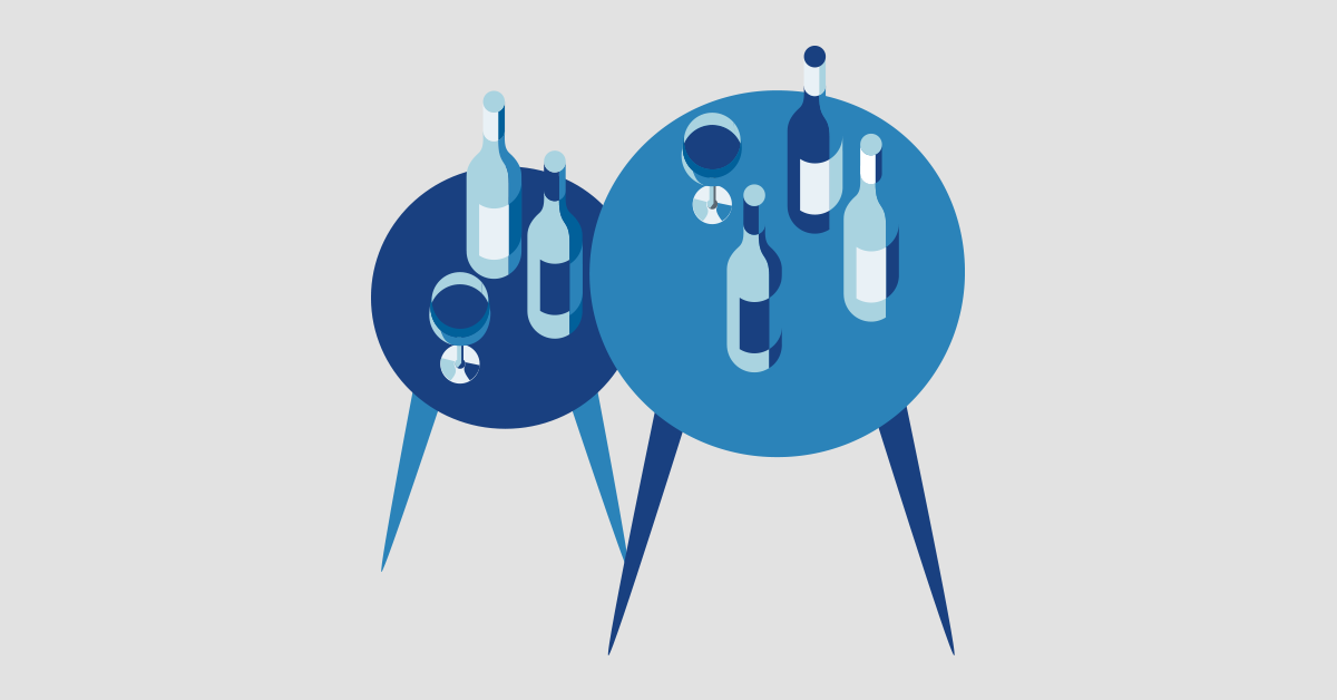 Диагностика расстройств, вызванных употреблением психоактивных веществ 🧪 
Зависимость — это очень тяжёлое состояние, но при правильном лечении шансы на выздоровление высоки 📈

Расстройства, связанные с употреблением психоактивных веществ могут коснуться любого, независимо от возраста, пола, экономического или социального статуса.

По данным, полученным в 2018 году более 20 миллионов американцев в возрасте 12 лет и старше имели данное заболевание ☝️

Возможно, вы знаете кого-то, кто начал принимать обезболивающие, например, опиоиды, которые назначали после травмы. Затем, когда это переросло в зависимость, самостоятельные попытки сократить употребление лекарств оказались чрезвычайно болезненными или практически невозможными 🆘

Независимо от того, как и когда начинается употребление психоактивных веществ, выздоровление возможно.
Однако большинство людей с умеренной или тяжёлой степенью зависимости нуждаются в дополнительной помощи, поскольку такое состояние нелегко преодолеть самостоятельно 🙏

Что такое расстройство, вызванное употреблением психоактивных веществ?

Такое расстройство — это сложное состояние, возникающее в результате постоянного употребления алкоголя или других веществ, несмотря на тяжёлые последствия и риски для жизни и здоровья, которые оно может вызвать. Степень заболевания может быть лёгкой, умеренной и тяжёлой.

Зависимость часто возникает, когда вещество гиперактивирует центр удовольствия в головном мозге, что связано с аномально высоким высвобождением нейромедиатора дофамина.

Продолжительное употребление какого-либо психоактивного вещества приводит к изменениям в функциях и структуре мозга, что в конечном итоге вызывает патологическую зависимость или синдром отмены (реакция организма, возникающая при прекращении или снижении приёма лекарств, наркотических средств или алкоголя, проявляющаяся ухудшением состояния пациента).

Виды зависимостей 
Какие вещества могут вызывать зависимость:
🔹 Алкоголь;
🔹 Каннабис;
🔹 Галлюциногены (например, ЛСД);
🔹 Ингаляторы;
🔹 Опиоиды (включая героин и отпускаемые по рецепту лекарства);
🔹 Седативные вещества, снотворные или анксиолитики (успокаивающие лекарства);
🔹 Стимуляторы (например, амфетамины или кокаин);
🔹 Табак.

Являются ли зависимость и расстройства, вызванные употреблением психоактивных веществ одним и тем же?

Зависимость — это навязчивое состояние, которое проявляется постоянным употреблением различных веществ или занятием каким-либо видом деятельности (например, видеоиграми). И то, и другое несёт губительный характер и человек не в состоянии самостоятельно перебороть эту пагубную привычку 🎮

Зависимости, которые не связаны с алкоголем и наркотиками:
🔹 Азартные игры;
🔹 Сексоголизм или порнография;
🔹 Интернет или социальные сети;
🔹 Шопоголизм;
🔹 Видеоигры;
🔹 Еда.

Важно отметить, что из вышеперечисленного только зависимость от азартных и онлайн-игр официально признаны поведенческими зависимостями и включены в диагностическое и статистическое руководство по психическим расстройствам (DSM-5) ☝️

Несмотря на то, что другие формы зависимостей, такие, как сексоголизм, социальные сети и шопоголизм не являются признанными диагнозами в DSM-5, они становятся реальной проблемой и часто перерастают в навязчивое состояние.
Независимо от того, что вас беспокоит, вы можете обратиться за профессиональной помощью, чтобы решить эту проблему.

Расстройство, связанное с употреблением психоактивных веществ — это зависимость от конкретного химического вещества, попадающего в организм. Это может быть алкоголь, лекарства или наркотики.

Факторы риска

Точные причины развития расстройства и зависимостей пока неизвестны. Но есть несколько факторов, повышающих риски:

🔹Генетика;
🔹Личностные черты;
🔹Стресс;
🔹Семейная история употребления;
🔹Давление со стороны сверстников;
🔹Психические расстройства, такие, как тревога, депрессия и СДВГ.

Перенесённые в детстве травмы, физическое или психологическое насилие и неблагоприятная обстановка также повышают риски развития зависимости во взрослом возрасте.

Также очень высок риск развития данного недуга у людей с ПТСР — посттравматическим стрессовым расстройством. 

Среди участников программы, разработанной Управлением здравоохранения ветеранов, почти у 11% был поставлен диагноз «Расстройство, вызванное употреблением психоактивных веществ».

Исследования с близнецами показали, что как генетические, так и факторы окружающей среды играют определённую роль в развитии расстройств. 
Было доказано, что факторы окружающей среды всё же важнее, особенно если проблема связана с чрезмерным употреблением алкоголя подростками. Однако к определенному возрасту роль генетики в употреблении алкоголя значительно возрастает 📉

Например, генетика сыграла роль в чрезмерном употреблении алкоголя у 18% девочек (но 0% мальчиков) в возрасте 14 лет. Это число увеличилось до 33% для обоих полов к 16 годам и до 50% к 18 годам.

Результаты другого исследования среди близнецов также свидетельствуют о том, что зависимость передаётся по наследству с 40-60% вероятностью.

Каковы признаки и симптомы зависимости и расстройств, связанных с употреблением психоактивных веществ?

Признаки и симптомы широко варьируются и зависят от следующих факторов:
🔹Употреблённое вещество;
🔹Продолжительность и тяжесть употребления;
🔹Конкретная личность.

Ниже приведены общие симптомы расстройств:

🔹Продолжительное употребление веществ, несмотря на то, что это негативно влияет на здоровье, взаимоотношения и другие аспекты жизни;
🔹Пристрастие к алкоголю, наркотикам, играм и другому;
🔹Регулярное переедание;
🔹Тревожное состояние, связанное с чрезмерным употреблением психоактивных веществ;
🔹Небезопасное поведение, например, вождение автомобиля под воздействием алкоголя или наркотиков, использование нестерильных шприцов, секс без использования презервативов и других методов защиты;
🔹Потеря интереса к увлечениям, хобби, работе или учёбе;
🔹Долгое восстановление;
🔹Пренебрежение обязанностями по дому, на работе или в школе;
🔹Формирование толерантности в организме к веществам;
🔹Ломка при попытке бросить курить, пить и перестать употреблять наркотики.

Как правильно диагностировать заболевание? 
Большинство клиницистов используют следующие критерии DSM-5 при диагностике расстройств, связанных с употреблением психоактивных веществ:

🔹Тяга к употреблению алкоголя, наркотических или других веществ на постоянной основе;
🔹Постоянная трата времени на поиски веществ, тяжёлое восстановление после употребления;
🔹Патологическая тяга к психоактивным веществам;
🔹Растущая потребность в увеличении дозы для получения удовольствия;
🔹Симптомы абстиненции (ломки), если вещество не поступает в организм;
🔹Нежелание работать, учиться или заниматься домашними делами;
🔹Постоянные мысли о суициде;
🔹Употребление психоактивных веществ, несмотря на осознание того, что это пагубно влияет на физическое, психическое здоровье и взаимоотношения с окружающими;
🔹Частичный или полных отказ от общения, различных социальных активностей и развлекательных мероприятий;
🔹Употребление веществ в условиях, небезопасных для здоровья и жизни (притоны, нестерильные иглы и прочее).

Выделяют три степени тяжести расстройств, связанных с употреблением психоактивных веществ, в зависимости от количества симптомов, выявленных на протяжении последних 12 месяцев:

1️⃣ Лёгкая степень: 2-3 симптома;
2️⃣ Умеренная степень: 4-5 симптомов;
3️⃣ Тяжёлая степень: 6 или более симптомов.

Перевод первой части статьи от 6 мая 2021 года.
Медицинский обзор — Джеффри Дитцелл.
Автор — Трейси Педерсен.

Оригинал статьи на английском языке:
https://psychcentral.com/addictions/addictions

Службы социально-психологической помощи:

• Московская служба психологической помощи 
📞 051 (бесплатно, круглосуточно)
📞 8 (499) 173 09 09
🌐 Сайт: http:www.msph.ru

• «Горячая линия» для людей с алкогольной и наркотической зависимостью
📞  8 (495) 126 04 51

• «Горячая линия» по проблемам игорной зависимости
📞  8 (495) 380 09 03

• Сообщество «Анонимные Наркоманы»
📞  8 (495) 505 33 96 с 10:00 до 22:00

• Телефон доверия для родственников граждан, страдающих алкогольной или наркотической зависимостью
📞 8 (495) 126 04 51
📞 7 (495) 126 44 51

• Национальный Антинаркотический Союз, Федеральная горячая линия по вопросам наркомании и алкозависимости 
📞  8 (800) 700 50 50 (бесплатно, круглосуточно).