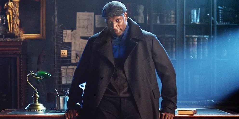 Кадр из сериала "Люпен". Рейтинг сериала - 7,4.