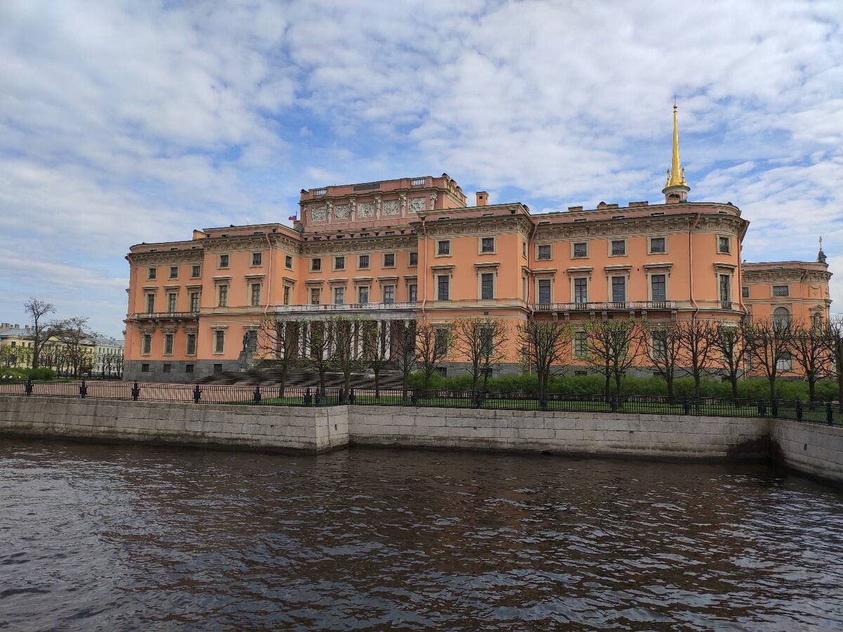 Михайловский замок.