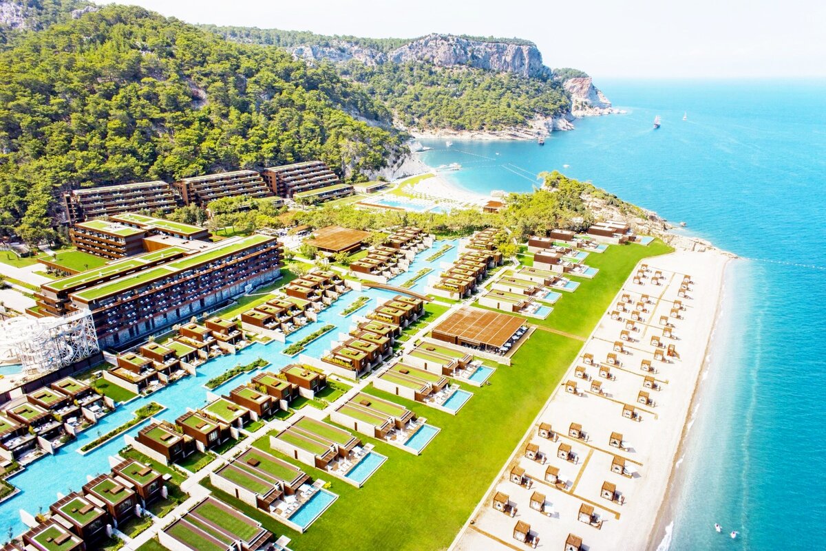 Maxx Royal Kemer Resort& Spa. Премиальный отель в Кемере, принадлежащий Мехмету Эрсою