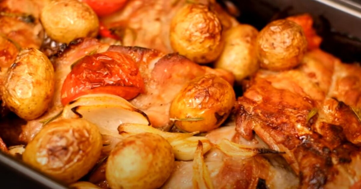 рецепт запеченных свиных ребрышек в духовке с соевым соусом и медом | Дзен