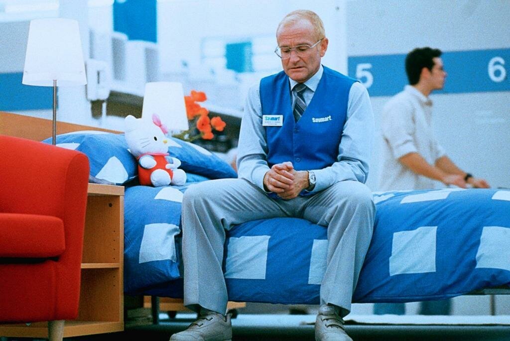 shot from "One Hour Photo"/2002/Mark Romanek/kinopoisk.ru