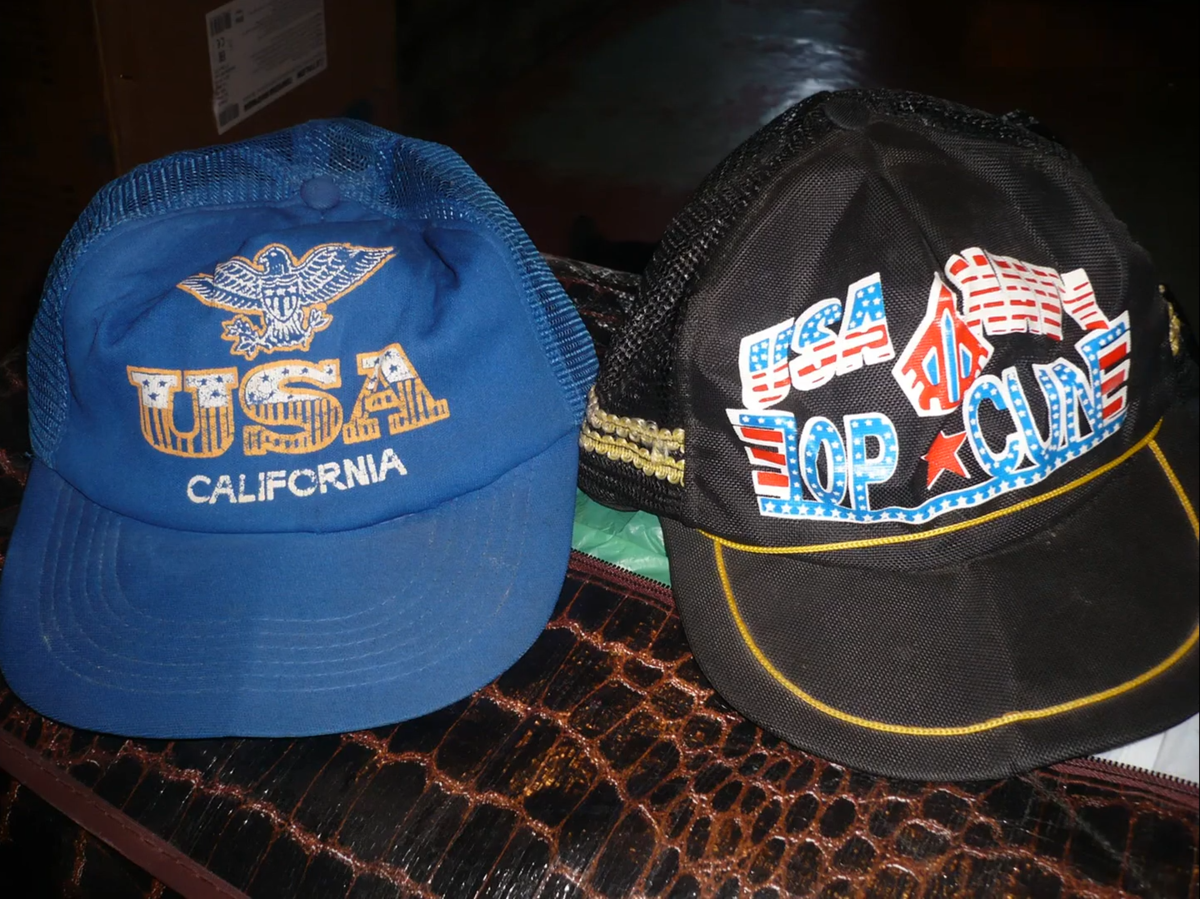 Кепка мужская из 90. Кепка ЮСА Калифорния. Кепка USA California 90-е. Кепка ЮСА Калифорния 90х. Кепка Уса 90е