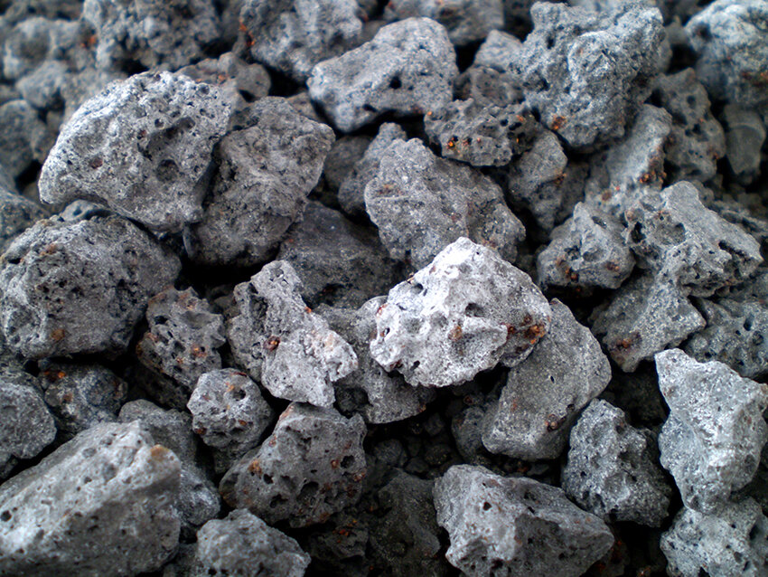 Сталелитейный шлак Фото из интернета