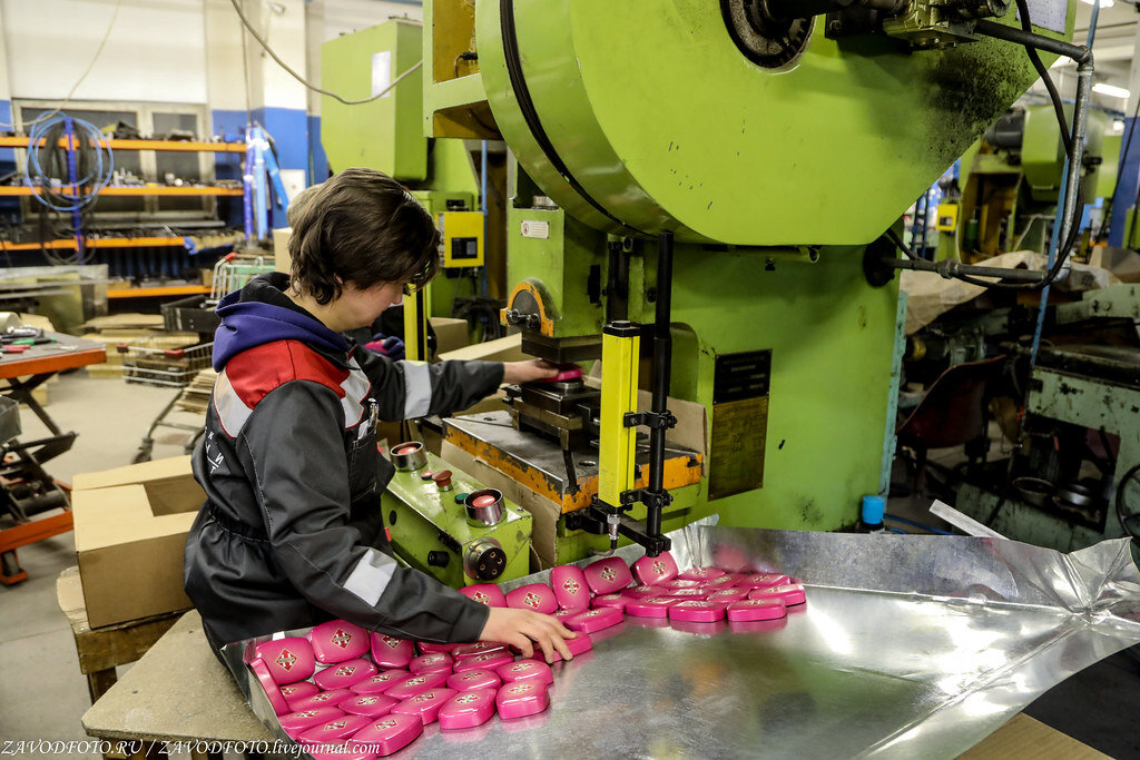 мурманский тарный комбинат. мурманский жестяной комбинат. мурманский жестяной тары упаковки. мурманский тарный комбинат. мурманский тарный комбинат директор.