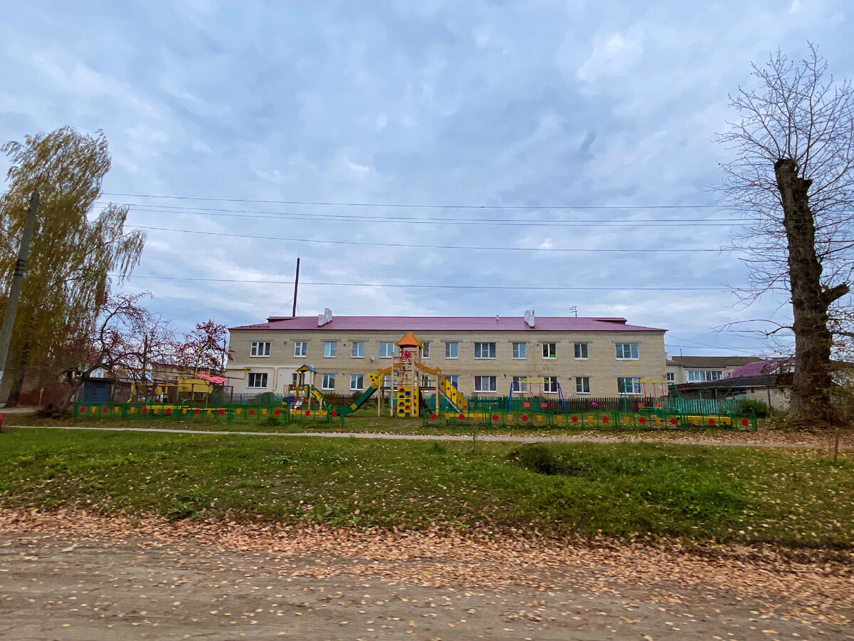 Почему стоит приехать в Воскресенское Нижегородской области: старые  дореволюционные дома и улицы | Под зонтиком | Дзен