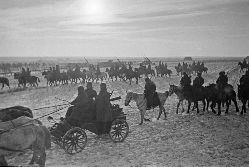 деревня конница. кавалерия российской империи 1914. белогвардейцы кавалерия конница. казачья кавалерийская дивизия красной армии. кущевская кавалерийская атака.