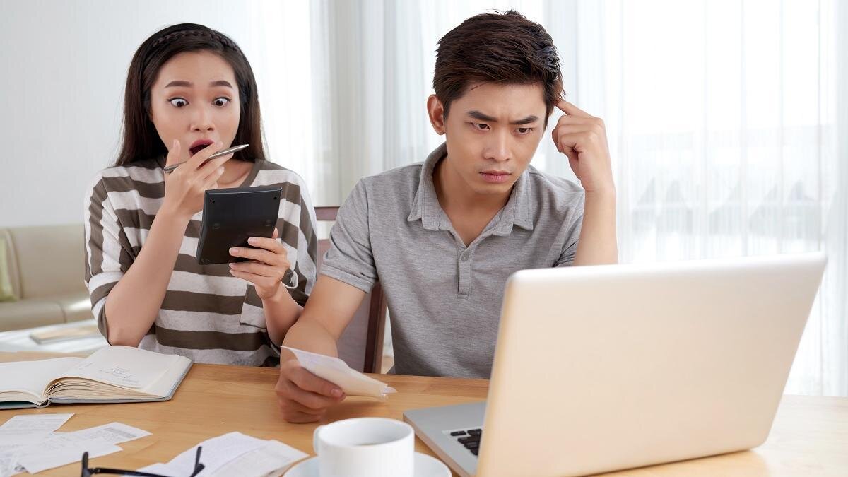    Супруги считают бюджет:freepik.com