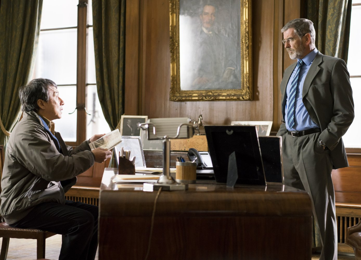 пирс броснан иностранец. джеки чан пирс. иностранец фильм 2003. иностранец фильм 2017 шон моррисон. иностранец the foreigner 2017 poster.