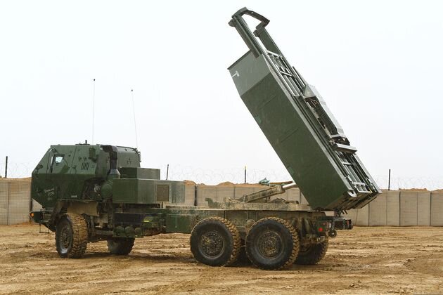    Американская РСЗО HIMARS (cc) Sgt. Jacob Harrer