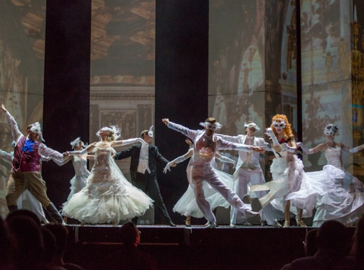 Императорский бал / Фотография с официального сайта Санкт-Петербургского государственного театра музыкальной комедии