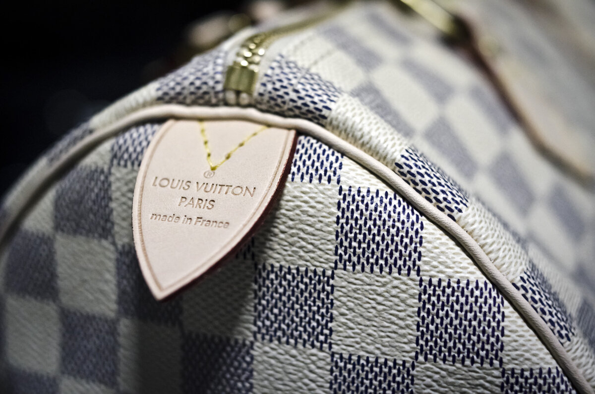 Фото "Louis Vuitton Damier Azur Speedy 30" by awee_19 is licensed under CC BY-NC-ND 2.0.