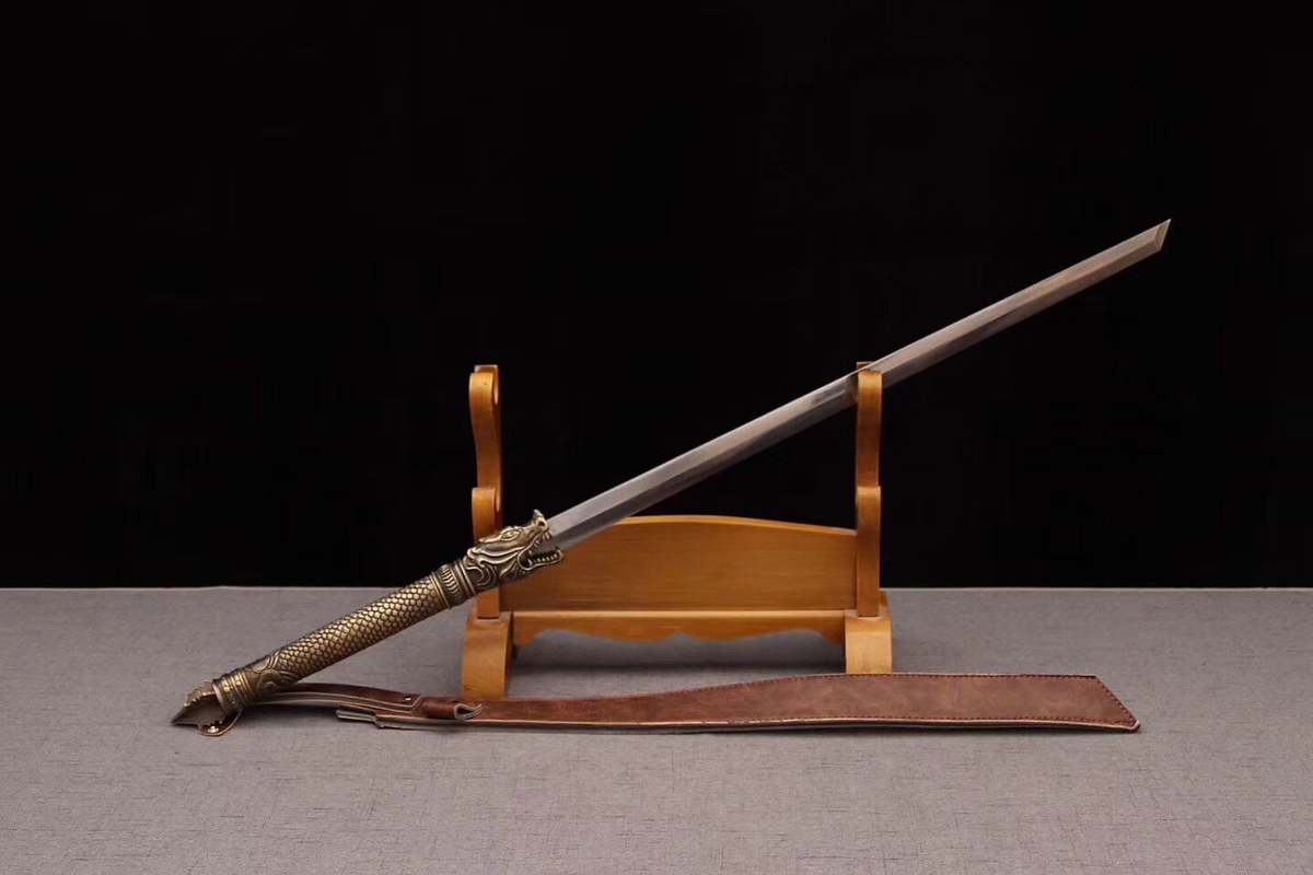 Современная реплика "Водяного дракона" ( 蛟龙唐刀 jiāolóng tángdāo).