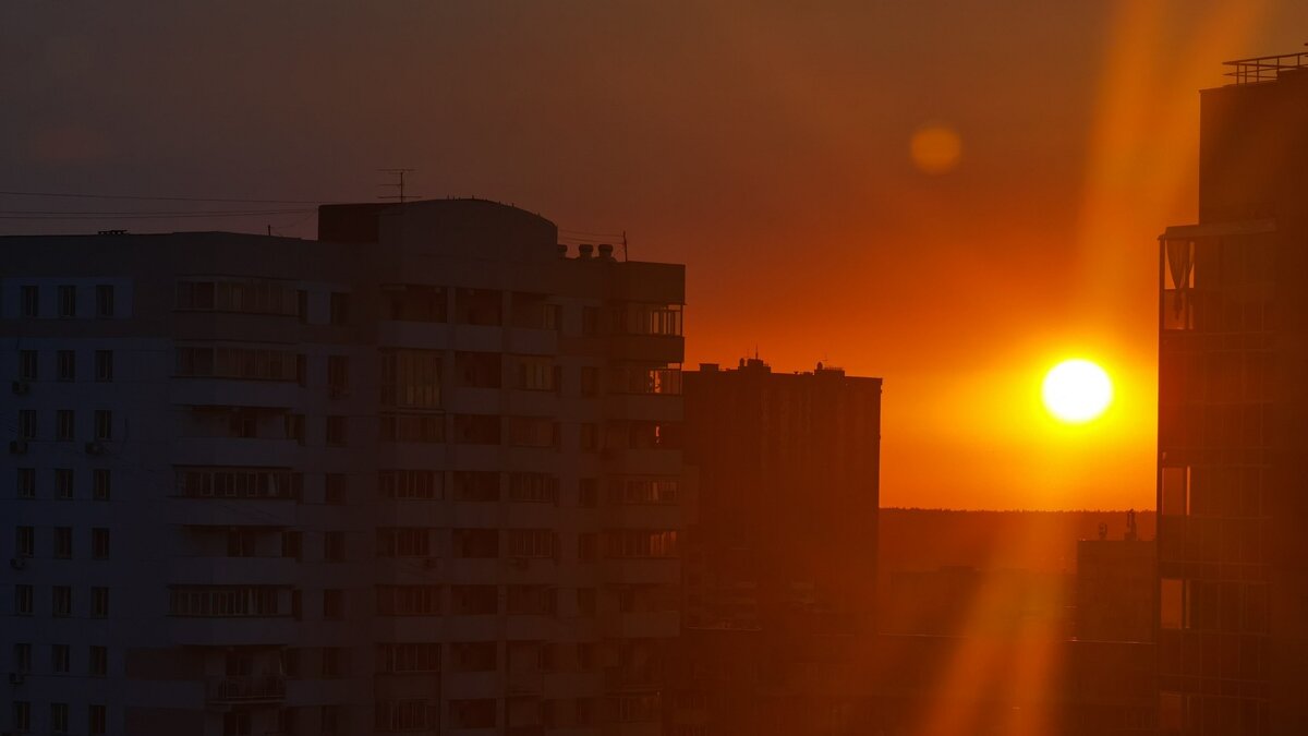 Солнечное затмение в новосибирске во сколько. Солнечное затмение 2022 Новосибирск. Солнечное затмение 25 октября 2022 Сургут. Затмение 25 октября 2022 Новосибирск. Солнечное затмение в Новосибирске.