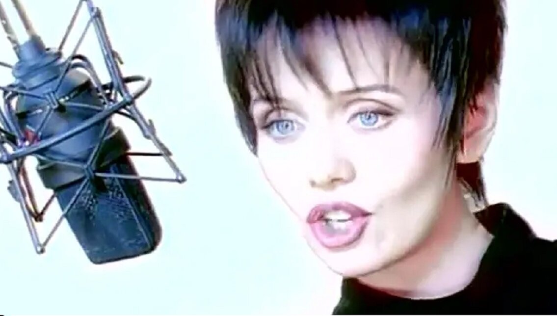 валерия 1995 год самолет. валерия самолет 1995. валерия таю. валерия 1995 год самолет. валерия самолет 1995.