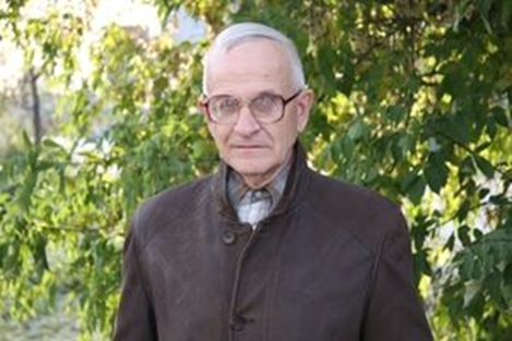 Гобов Николай Степанович (1940-2017). С 1971 г. по 2007 г. работал в должности учителя, а затем и директора Кочневской средней школы. С 1979 года стал основателем школьного краеведческого музея и оставался его бессменным руководителем долгие годы. «Почетный гражданин Камышловского муниципального района». Награждён медалями «За доблестный труд», «Патриот России») «Ветеран труда»  знаком «Отличник народного  медалью, «Заслуженный учитель РФ».
